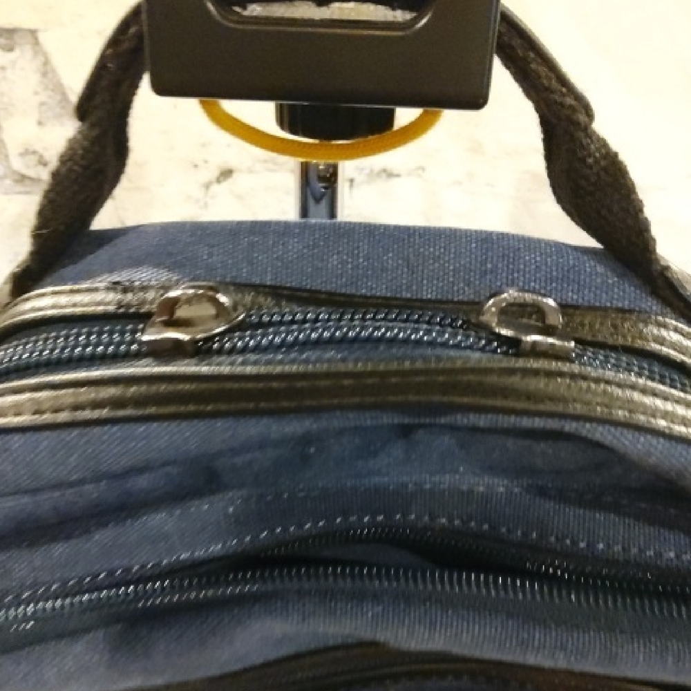 Stylish Black and Blue Cross Shoulder Bag Pack - Picture 3 of 3